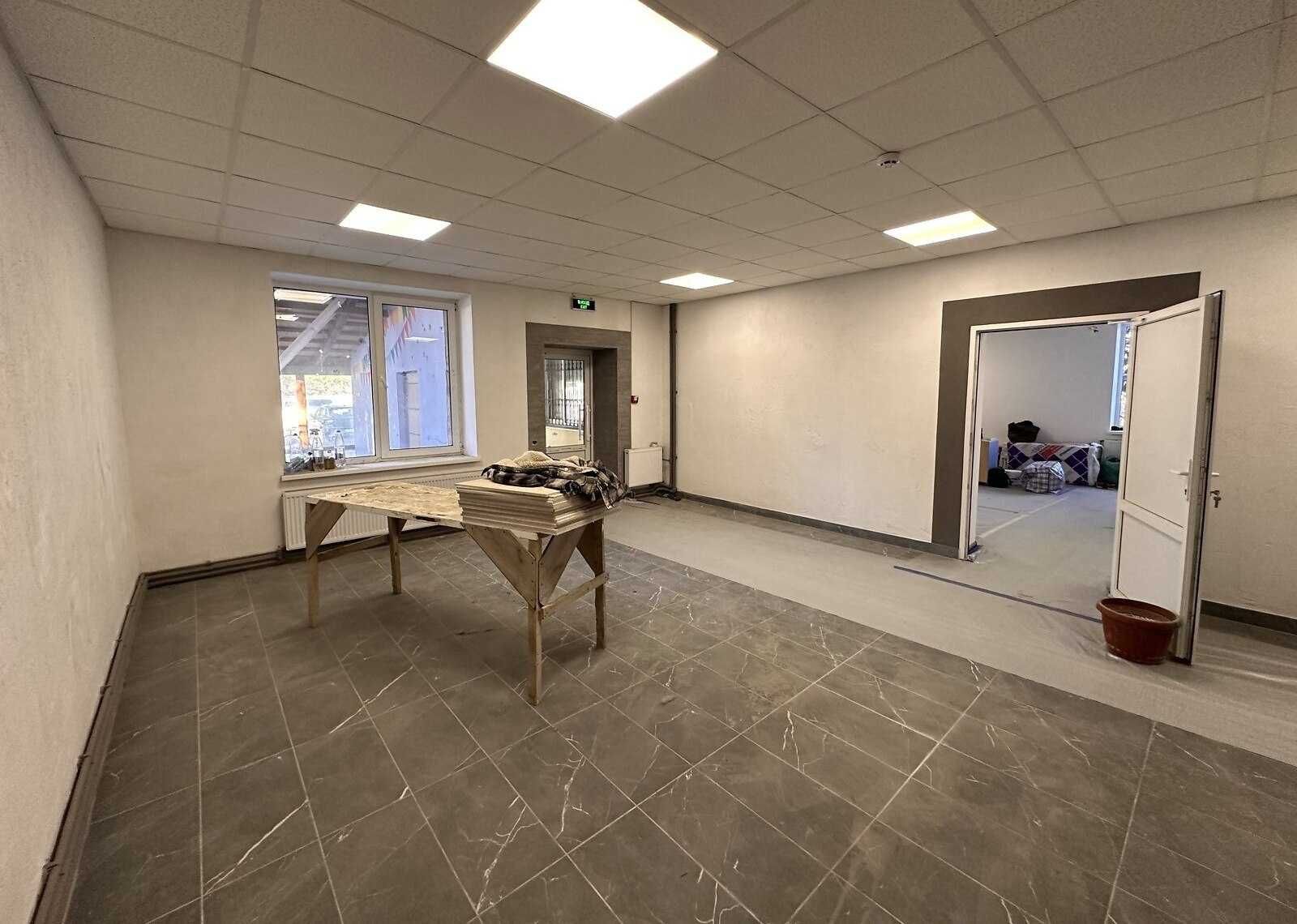 ПЛОЩА - 156.5 м², ЦІНА - 867 $
, Ленінський