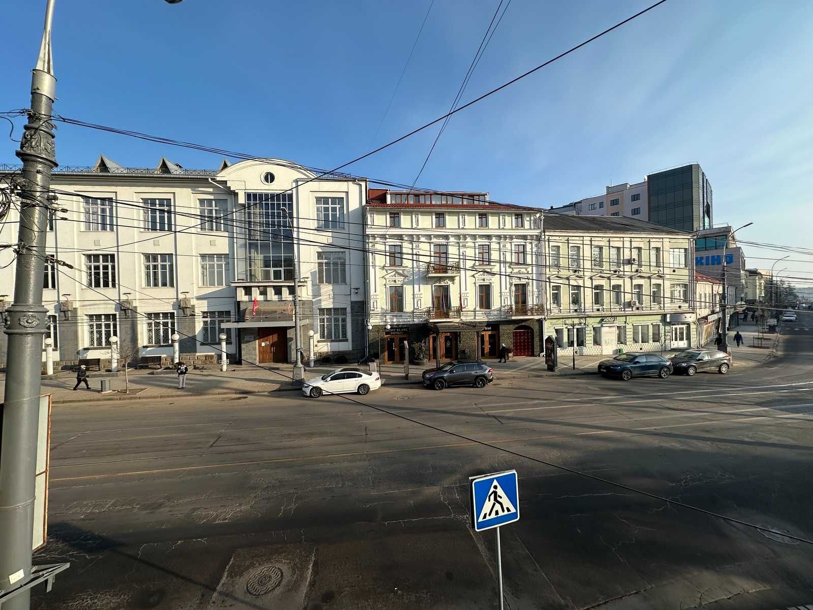 ПЛОЩА - 52 м², ЦІНА - 770 $
, Ленінський