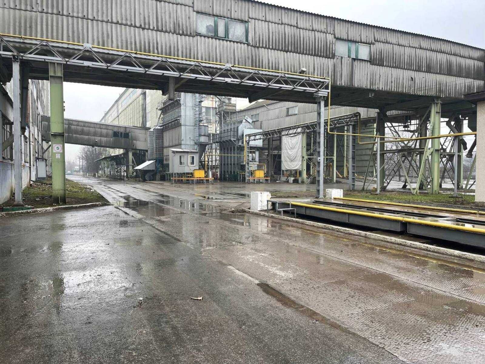 ПЛОЩА - 4323.3 м², ЦІНА - 11 108 $
, Замостянський