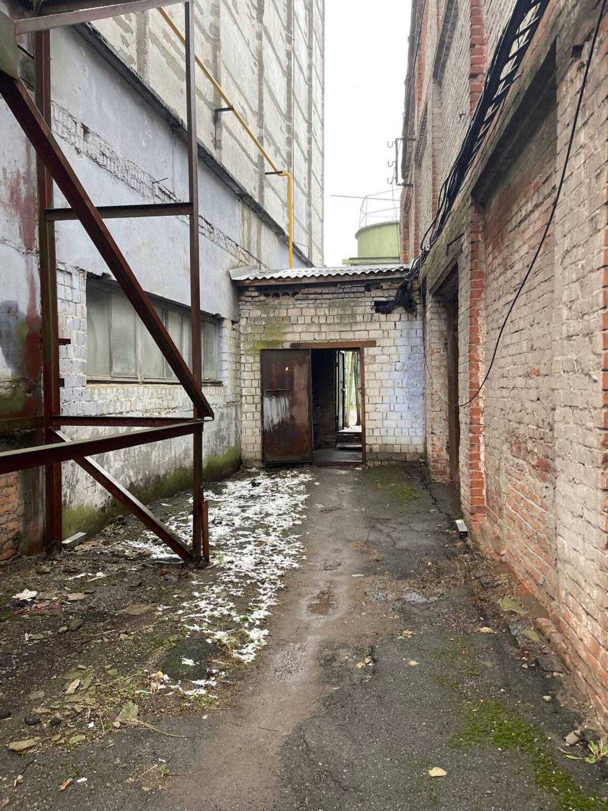 Обʼєкт нерухомості: ПЛОЩА - 4323.3 м², ЦІНА - 11 108 $
, Замостянський — HUBTRUST, Вінниця