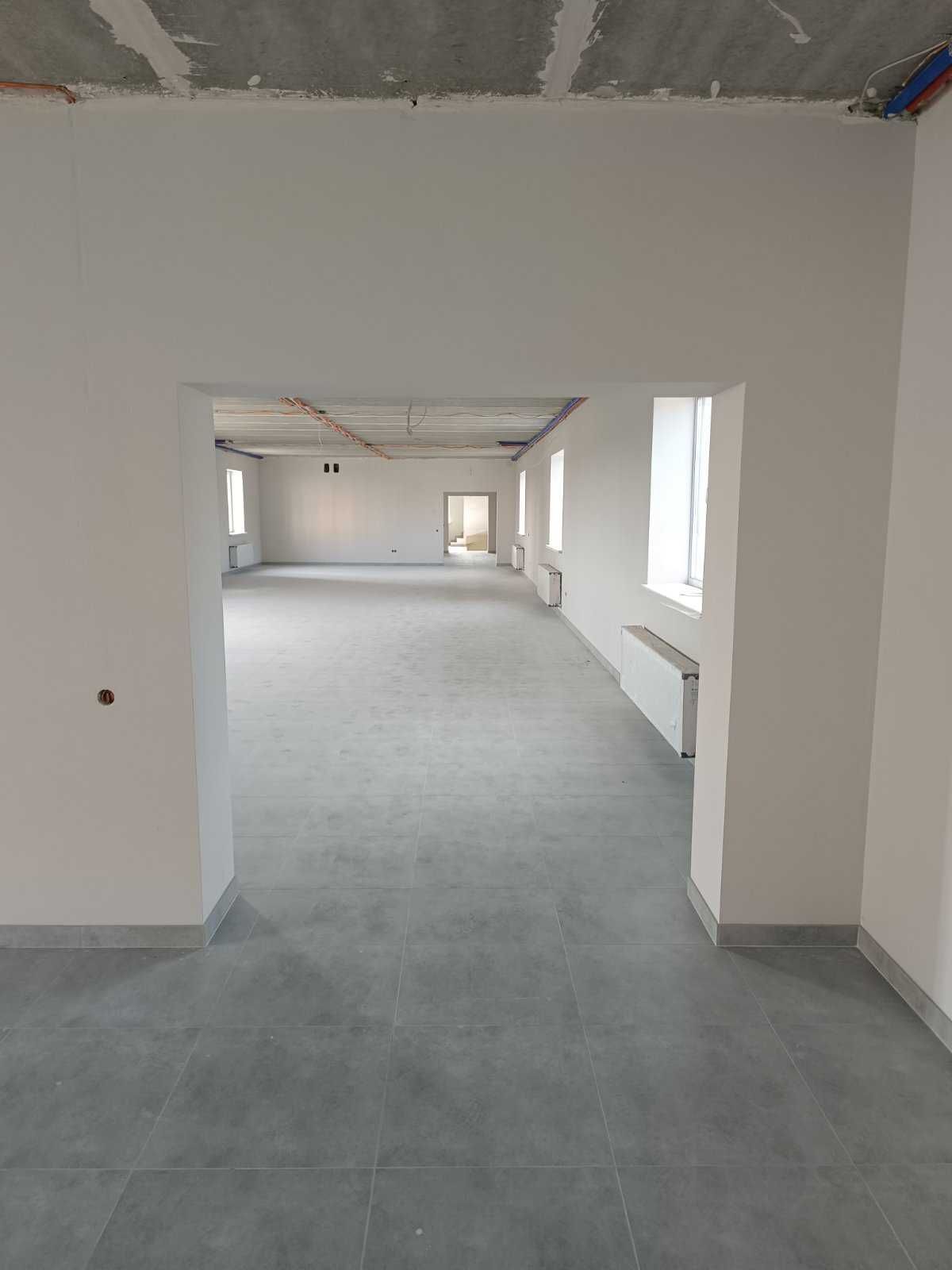 Обʼєкт нерухомості: ПЛОЩА - 400 м², ЦІНА - 3 854 $
, Замостянський — HUBTRUST, Вінниця