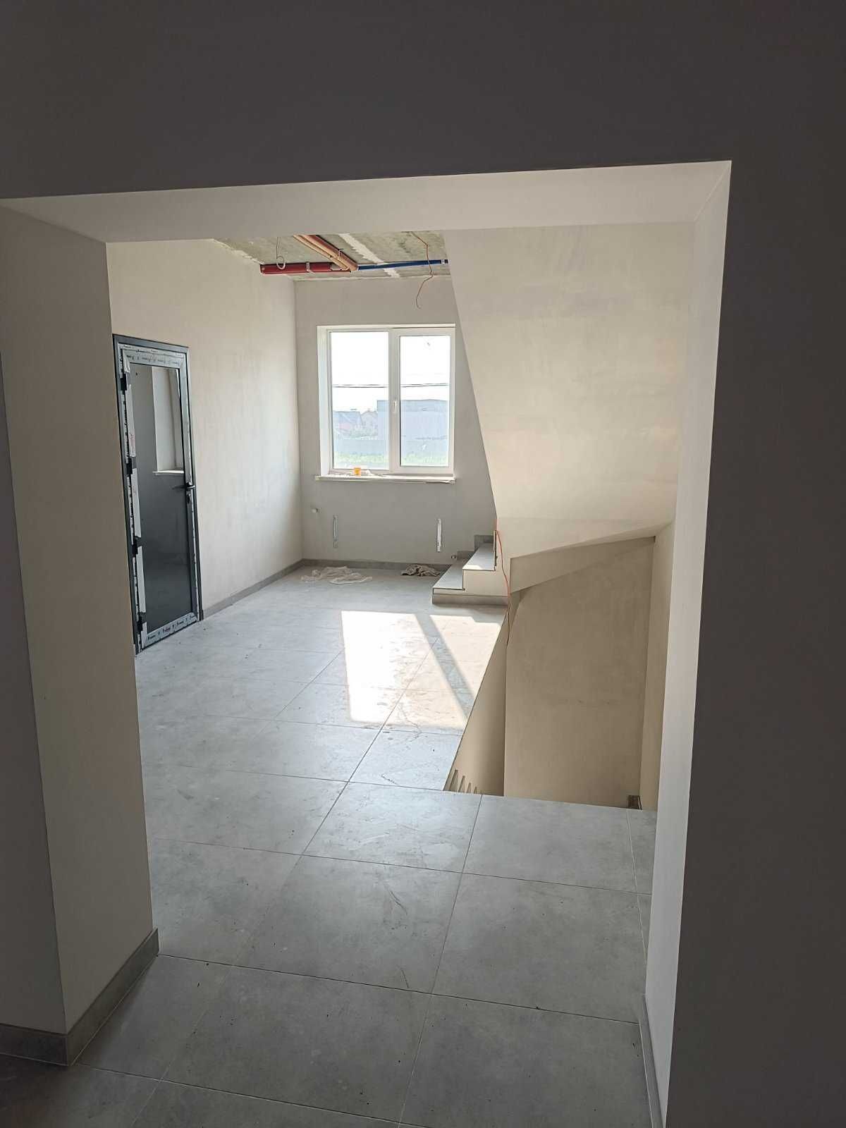 Обʼєкт нерухомості: ПЛОЩА - 400 м², ЦІНА - 3 854 $
, Замостянський — HUBTRUST, Вінниця