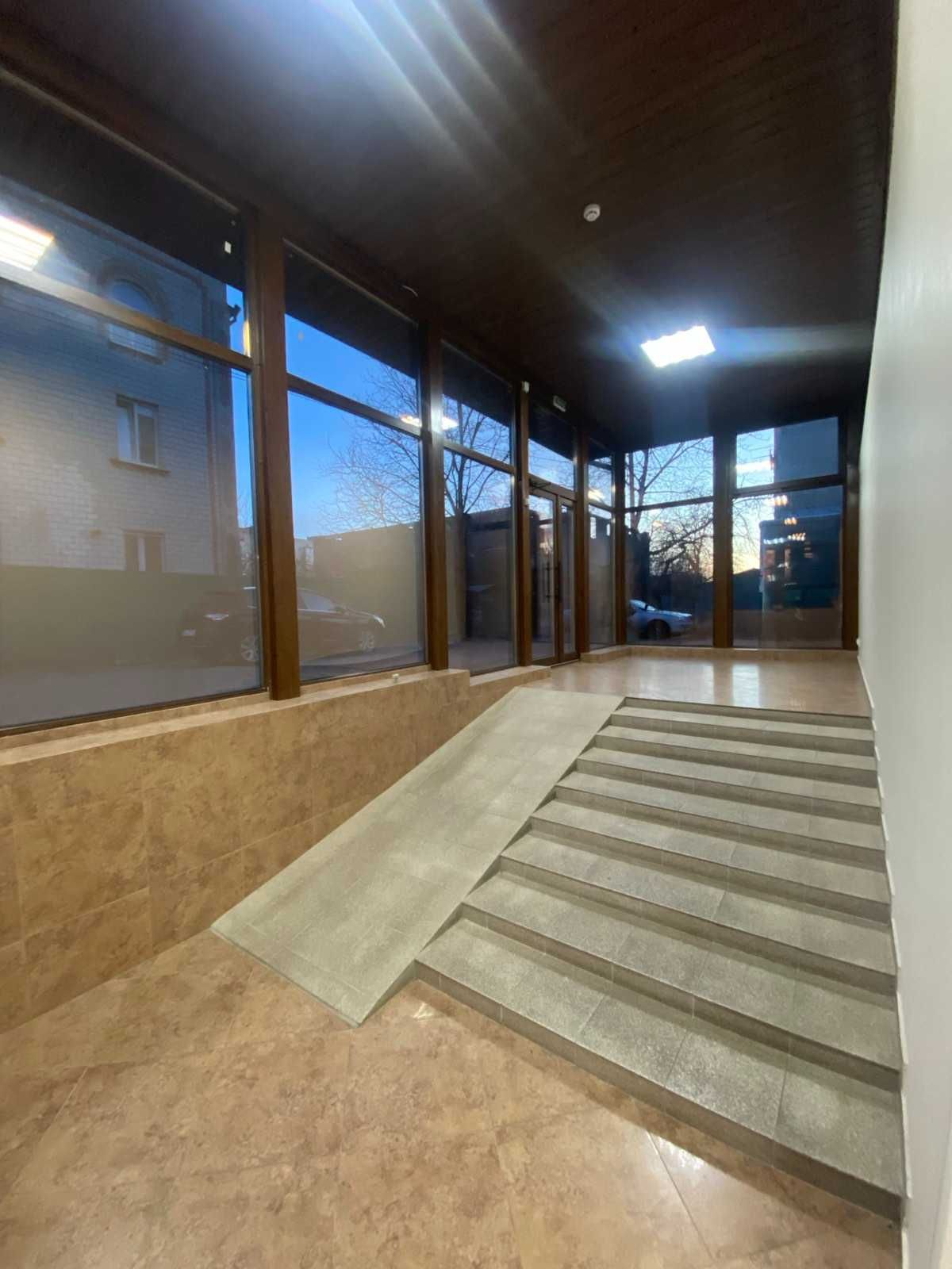 Обʼєкт нерухомості: ПЛОЩА - 145 м², ЦІНА - 843 $
, Ленінський — HUBTRUST, Вінниця