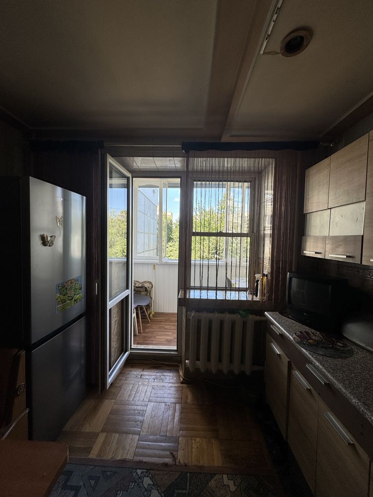 КІМНАТА, ПЛОЩА - 83 м², ЦІНА - 96 $
