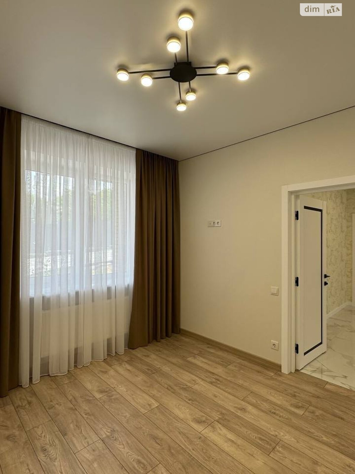Обʼєкт нерухомості: 4 КІМ. БУДИНОК, ПЛОЩА - 150 м², ЦІНА - 175 000 $
 — HUBTRUST, Вінниця