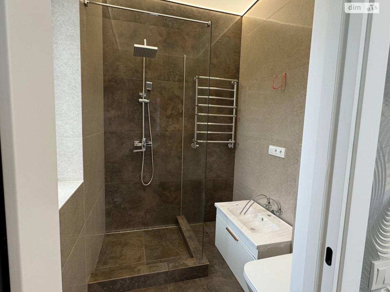Обʼєкт нерухомості: 4 КІМ. БУДИНОК, ПЛОЩА - 150 м², ЦІНА - 175 000 $
 — HUBTRUST, Вінниця