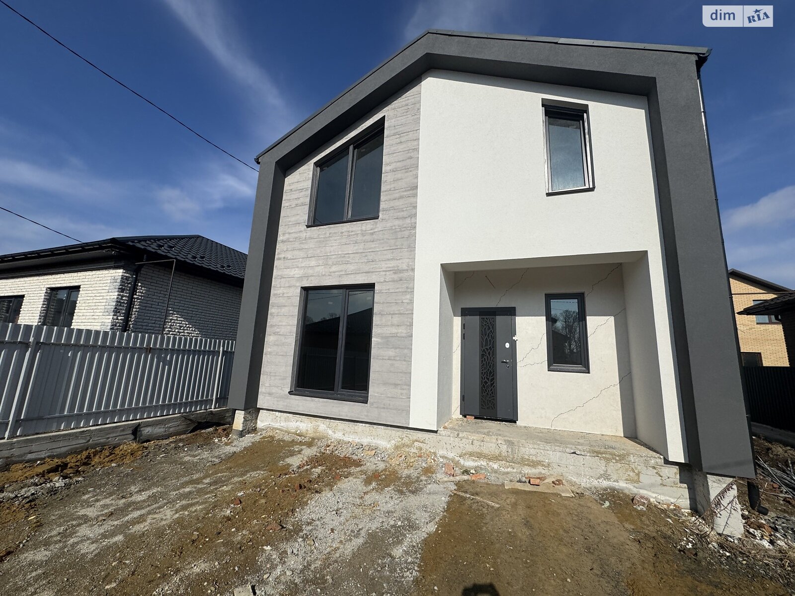 4 КІМ. БУДИНОК, ПЛОЩА - 120 м², ЦІНА - 89 000 $
