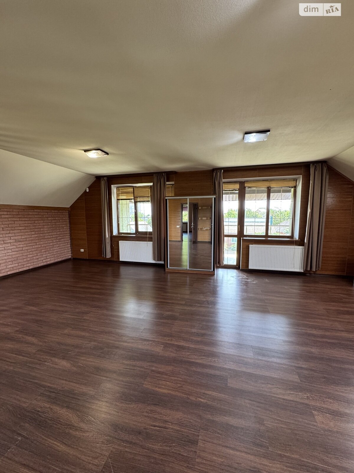 Обʼєкт нерухомості: 5 КІМ. БУДИНОК, ПЛОЩА - 290 м², ЦІНА - 160 000 $
, 2-й пров. Маріупольський(Московський) — HUBTRUST, Вінниця