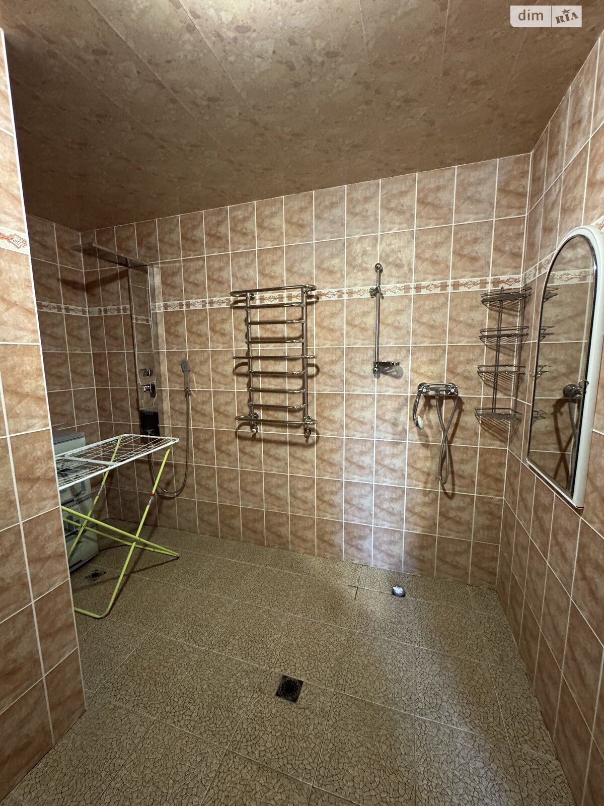 Обʼєкт нерухомості: 5 КІМ. БУДИНОК, ПЛОЩА - 290 м², ЦІНА - 160 000 $
, 2-й пров. Маріупольський(Московський) — HUBTRUST, Вінниця
