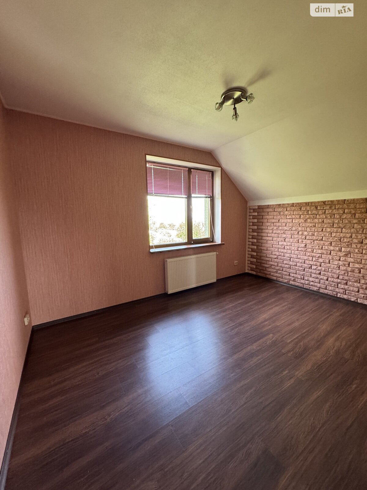 Обʼєкт нерухомості: 5 КІМ. БУДИНОК, ПЛОЩА - 290 м², ЦІНА - 160 000 $
, 2-й пров. Маріупольський(Московський) — HUBTRUST, Вінниця