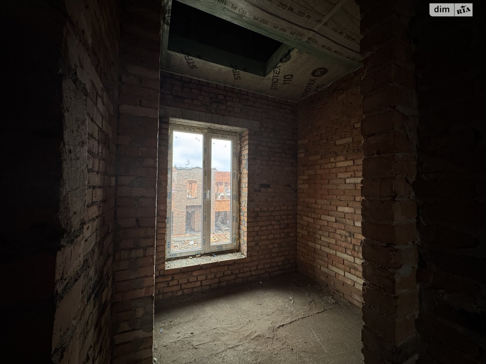 Обʼєкт нерухомості: 2 КІМ. ТАУНХАУС, ПЛОЩА - 76 м², ЦІНА - 62 000 $
 — HUBTRUST, Вінниця