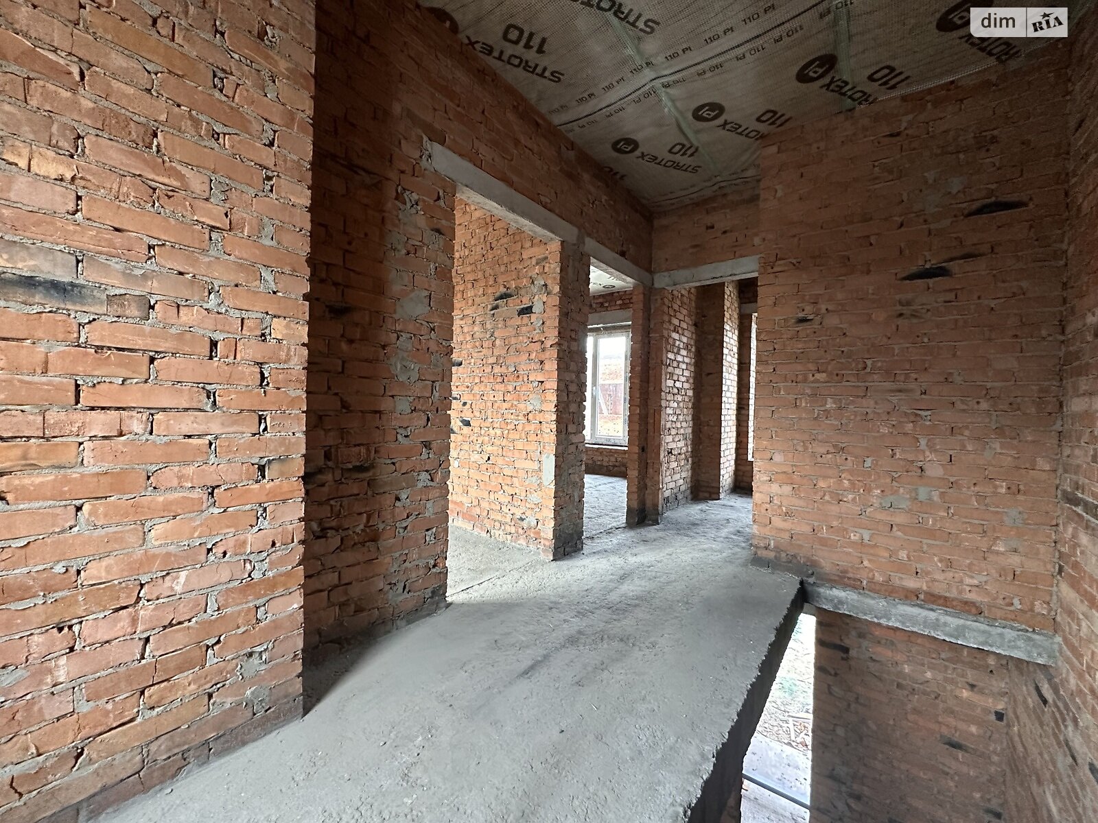 Обʼєкт нерухомості: 2 КІМ. ТАУНХАУС, ПЛОЩА - 76 м², ЦІНА - 62 000 $
, вул. Райдужна — HUBTRUST, Вінниця