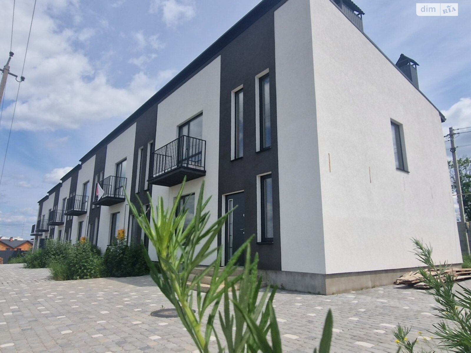 4 КІМ. ТАУНХАУС, ПЛОЩА - 110 м², ЦІНА - 63 000 $
