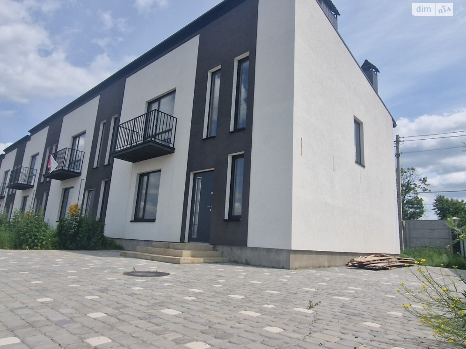 Обʼєкт нерухомості: 4 КІМ. ТАУНХАУС, ПЛОЩА - 110 м², ЦІНА - 63 000 $
 — HUBTRUST, Вінниця