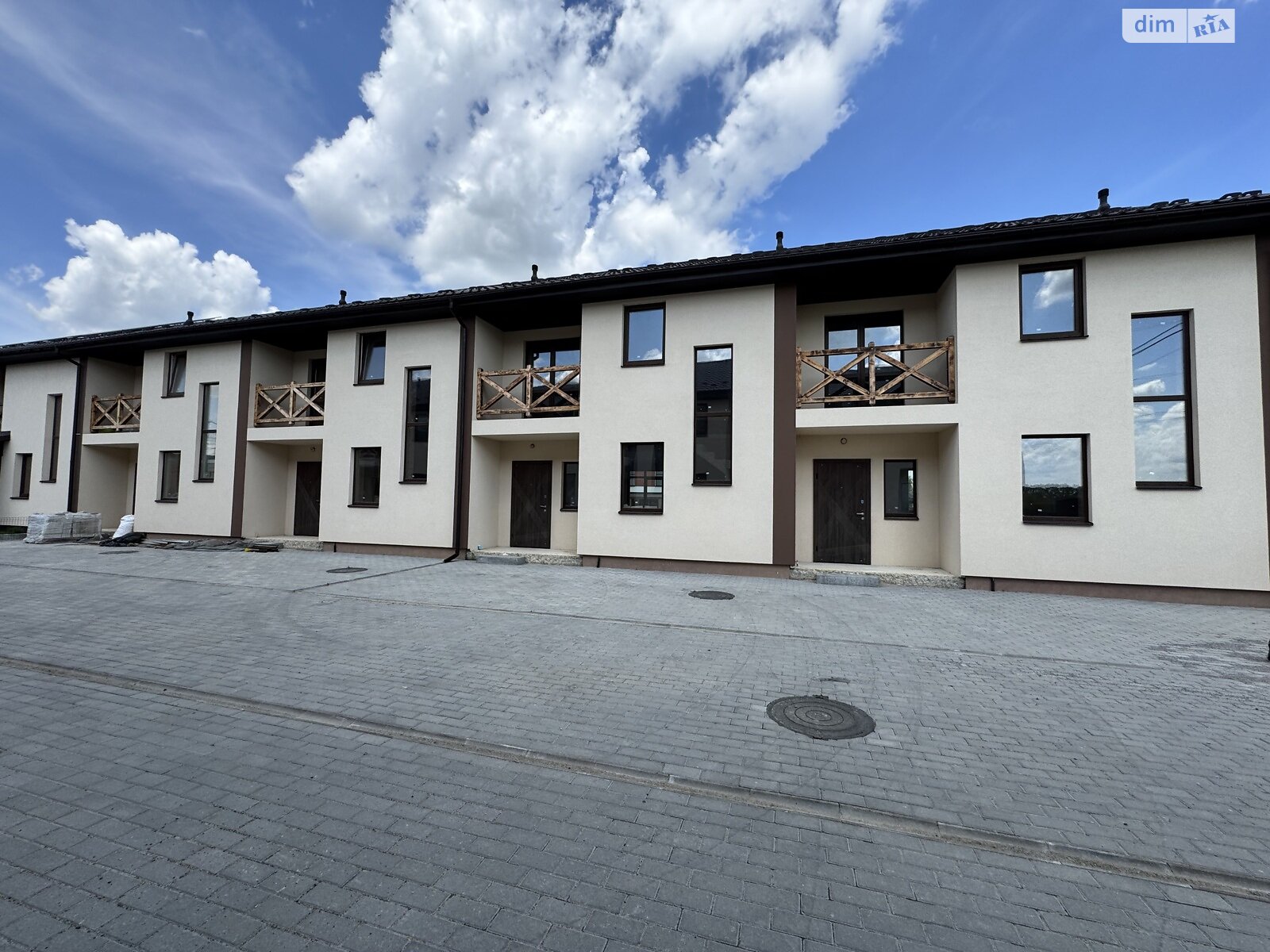 Обʼєкт нерухомості: 3 КІМ. ТАУНХАУС, ПЛОЩА - 120 м², ЦІНА - 65 000 $
 — HUBTRUST, Вінниця