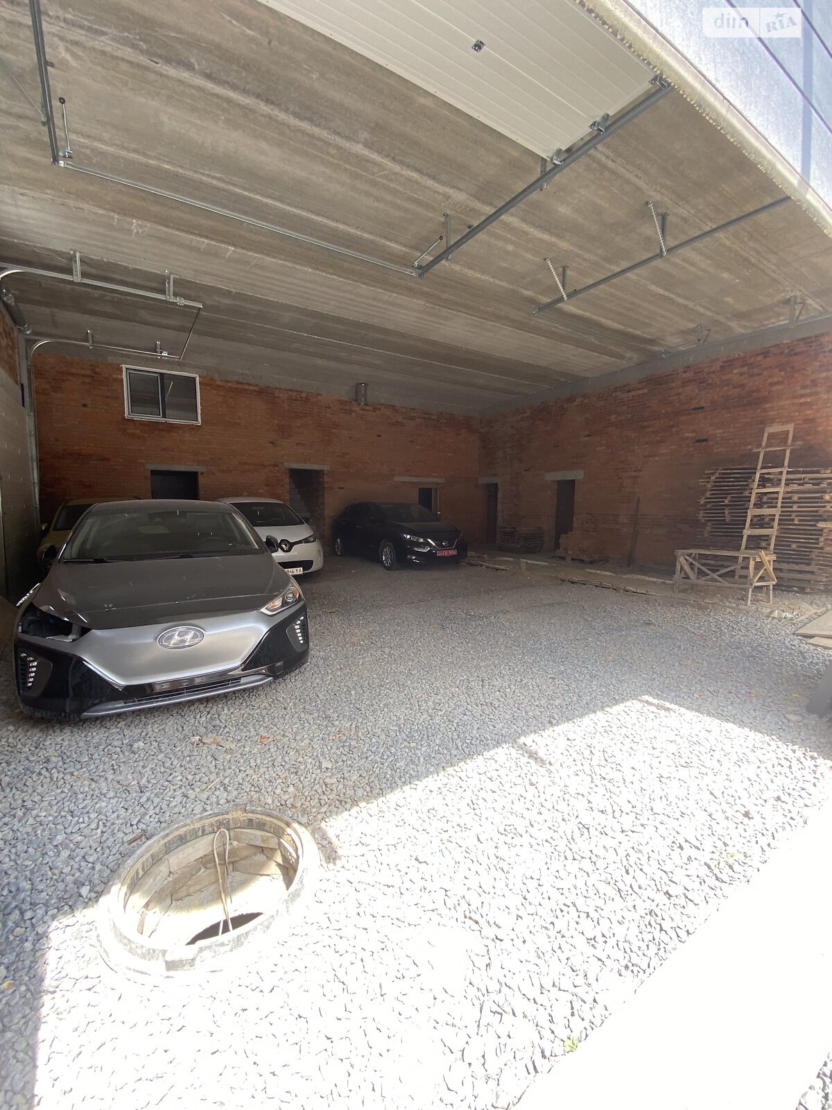 Обʼєкт нерухомості: ПЛОЩА - 560 м², ЦІНА - 130 000 $
, вул. Данила Нечая — HUBTRUST, Вінниця