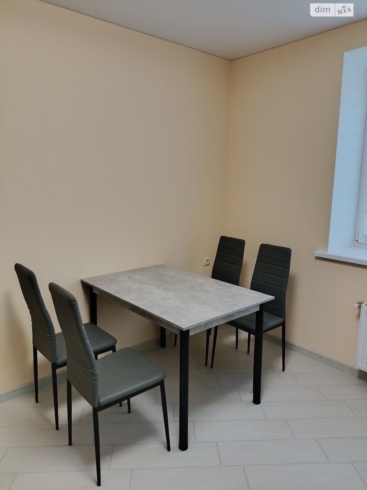 Обʼєкт нерухомості: 1 КІМ. КВАРТИРА, ПЛОЩА - 40 м², ЦІНА - 11 000 $
, вул. Алеї — HUBTRUST, Вінниця