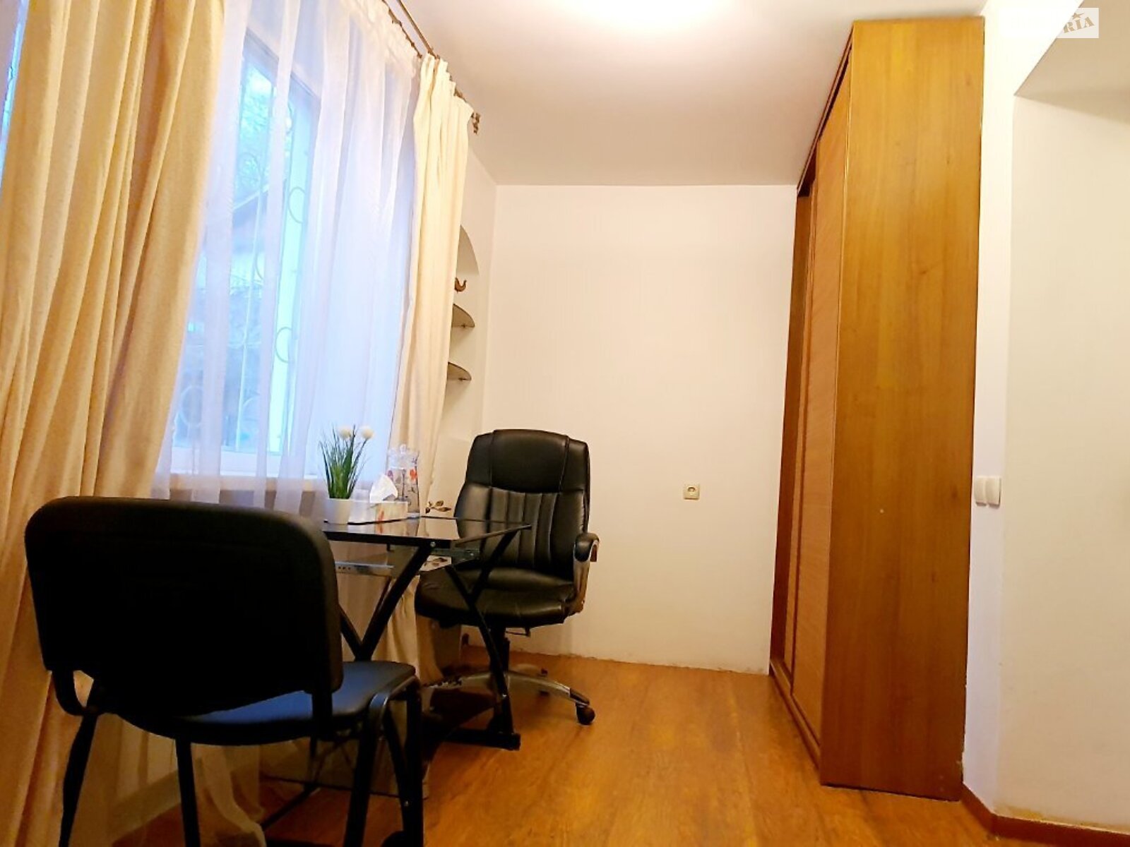 Обʼєкт нерухомості: ПЛОЩА - 7 м², ЦІНА - 6 500 $
, вул. Хлібна — HUBTRUST, Вінниця