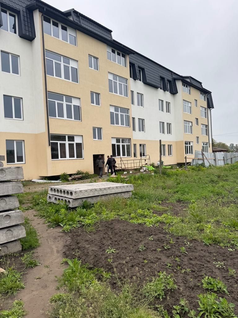 1 КІМ. КВАРТИРА, ПЛОЩА - 35 м², ЦІНА - 27 500 $
