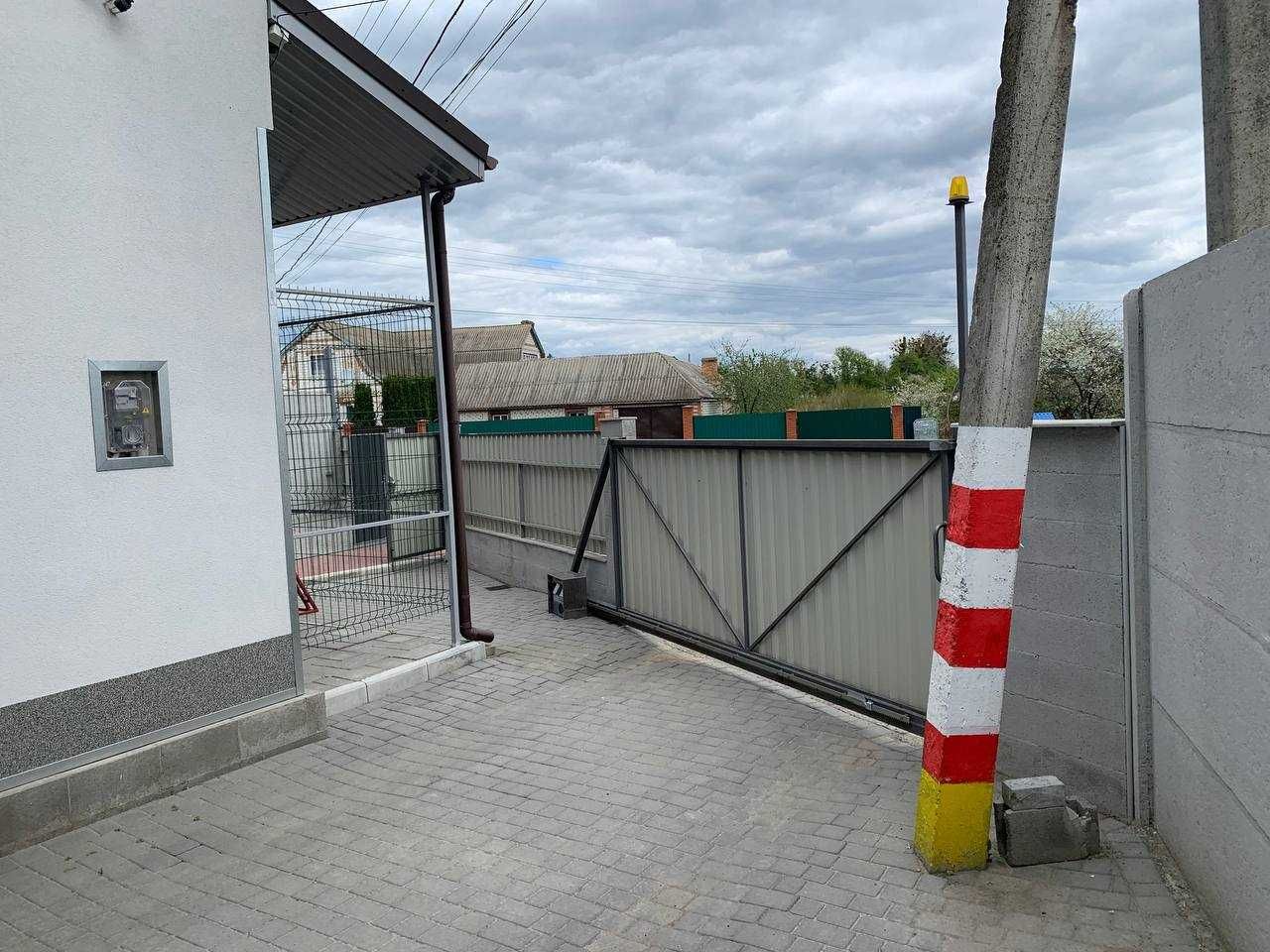 Фото ПЛОЩА - 400 м², ЦІНА - 200 000 $
 у Вінниці