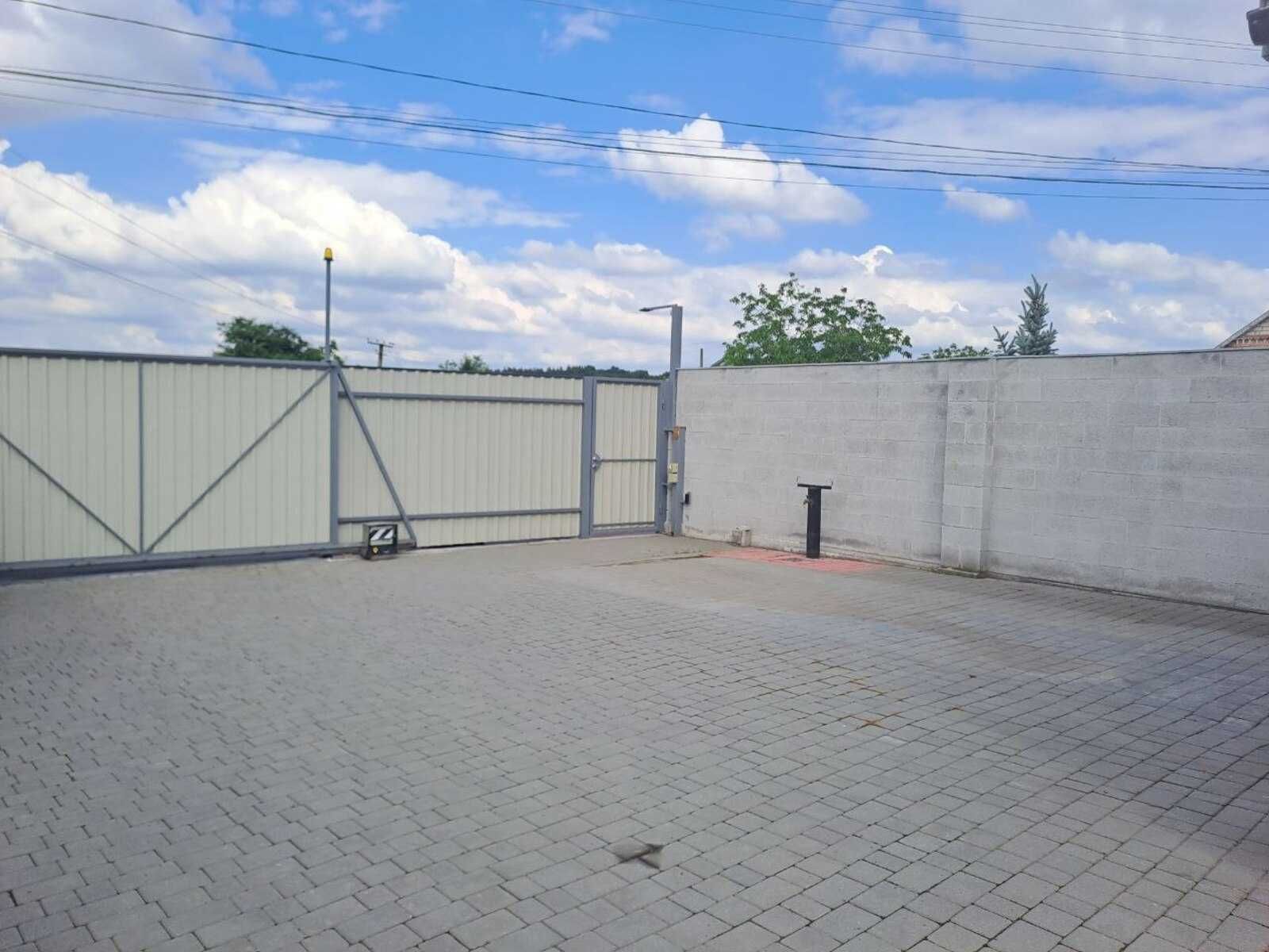 Фото ПЛОЩА - 400 м², ЦІНА - 195 000 $
 у Вінниці