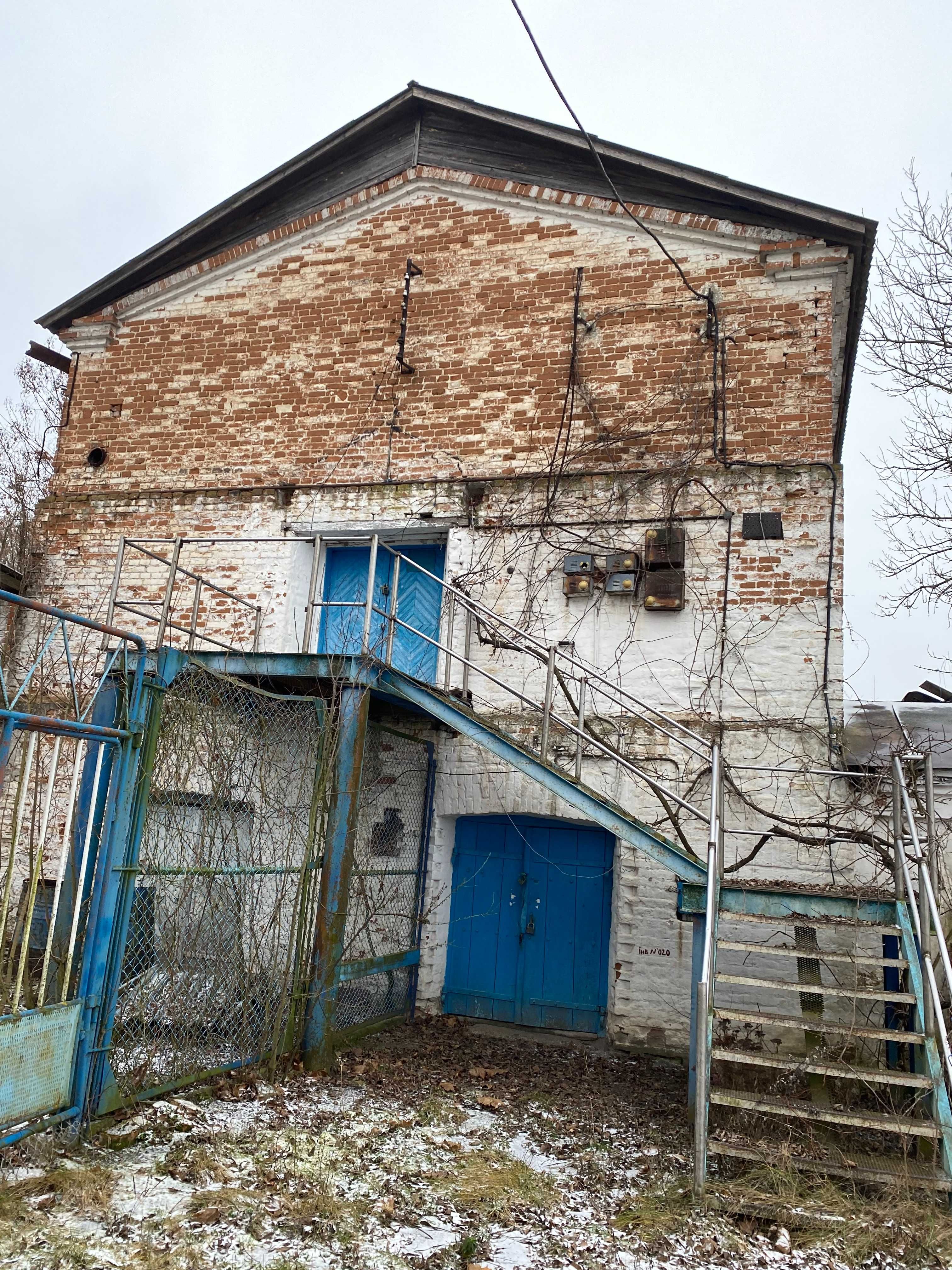 Фото ПЛОЩА - 4077.9 м², ЦІНА - 89 219 $
 у Вінниці