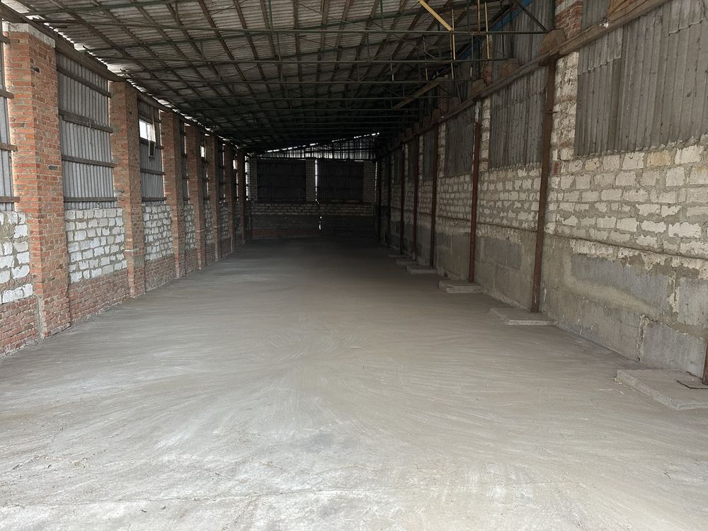 ПЛОЩА - 241 м², ЦІНА - 252 $
