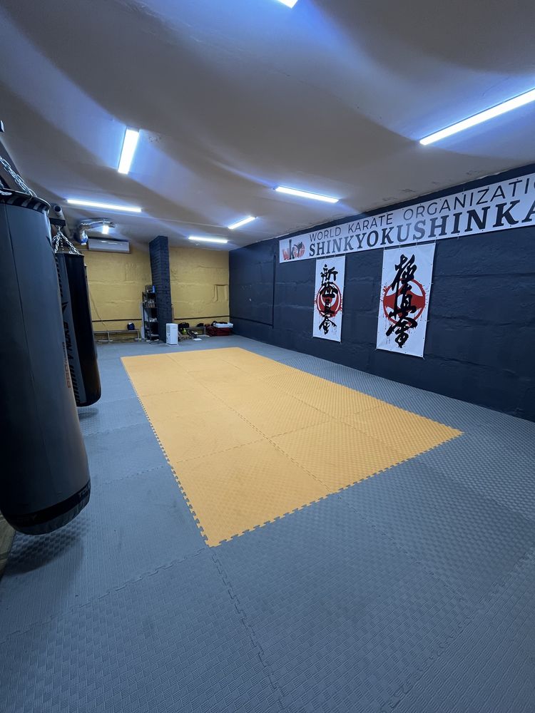 ПЛОЩА - 60 м², ЦІНА - 4 $
, Ленінський
