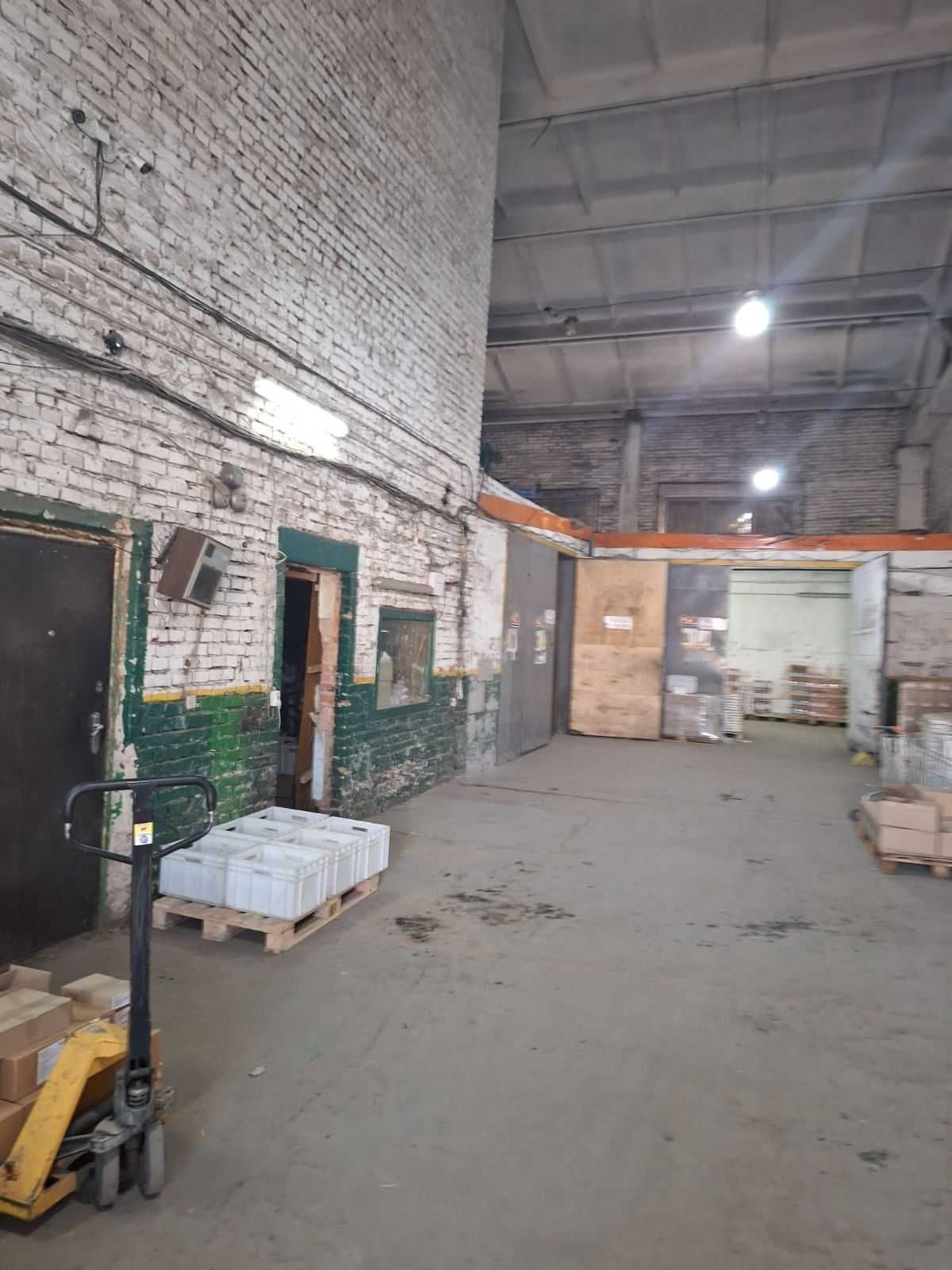 ПЛОЩА - 500 м², ЦІНА - 2 $

