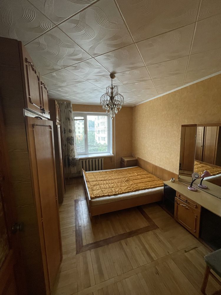 КІМНАТА, ПЛОЩА - 60 м², ЦІНА - 114 $
, Ленінський