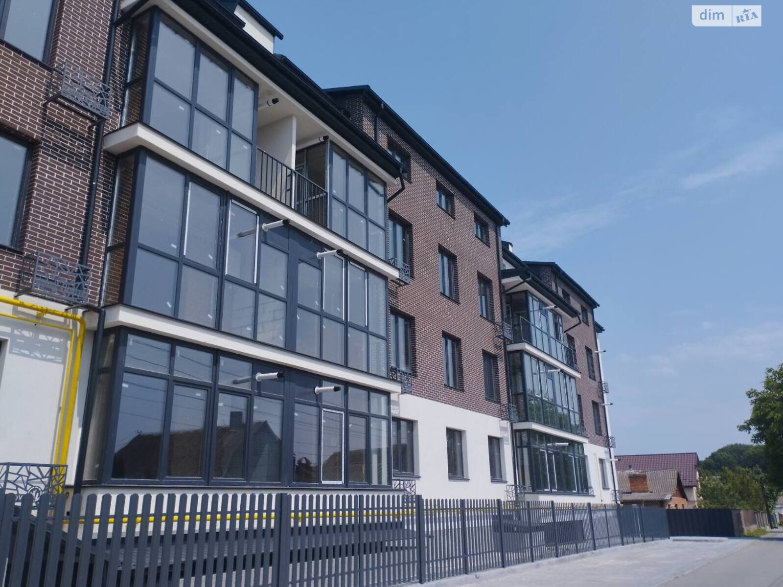2 КІМ. КВАРТИРА, ПЛОЩА - 78 м², ЦІНА - 65 000 $
, вул. Євгена Патона