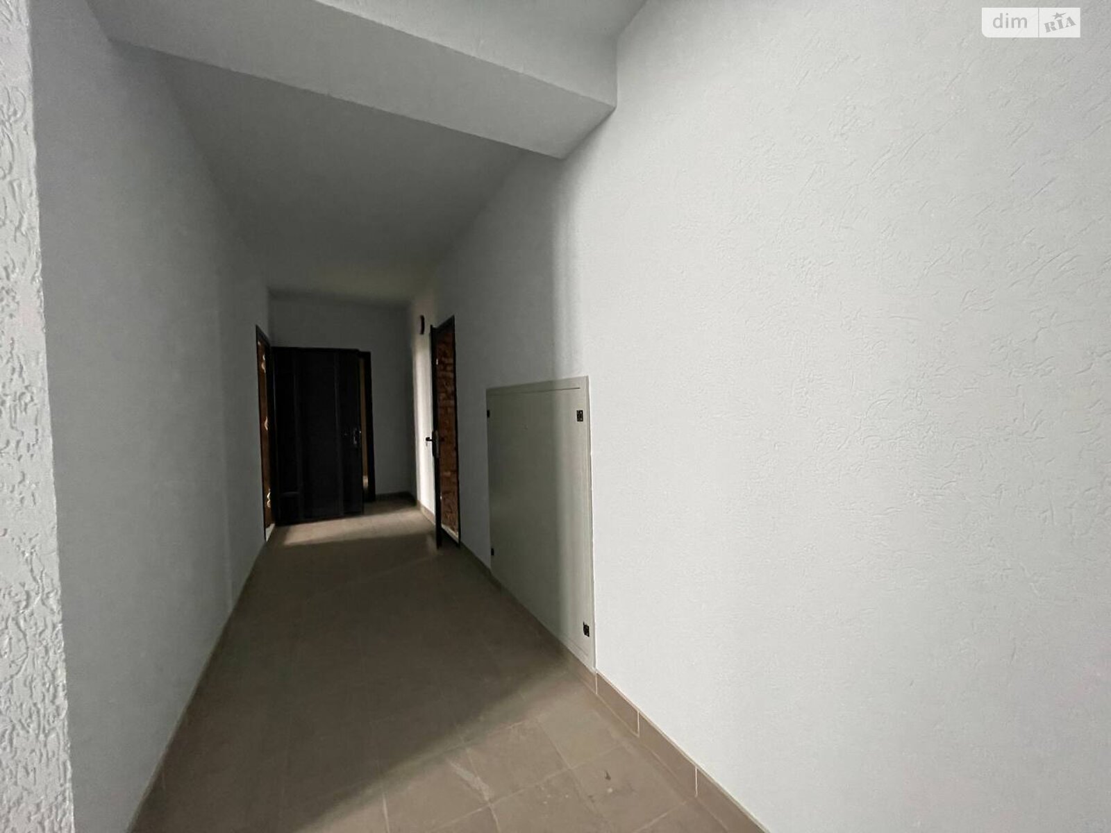 Фото 1 КІМ. КВАРТИРА, ПЛОЩА - 43.7 м², ЦІНА - 39 832 $
, вул. Костя Широцького у Вінниці