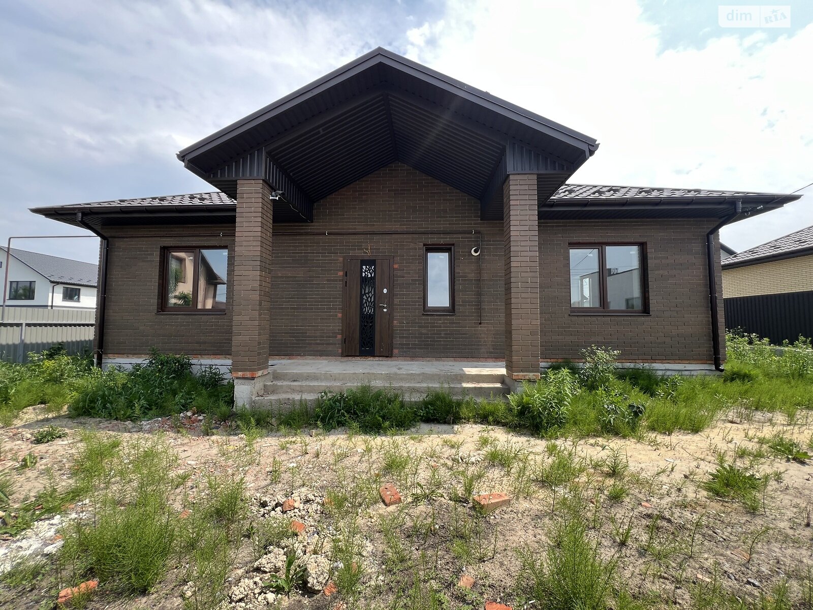 3 КІМ. БУДИНОК, ПЛОЩА - 105 м², ЦІНА - 95 000 $
