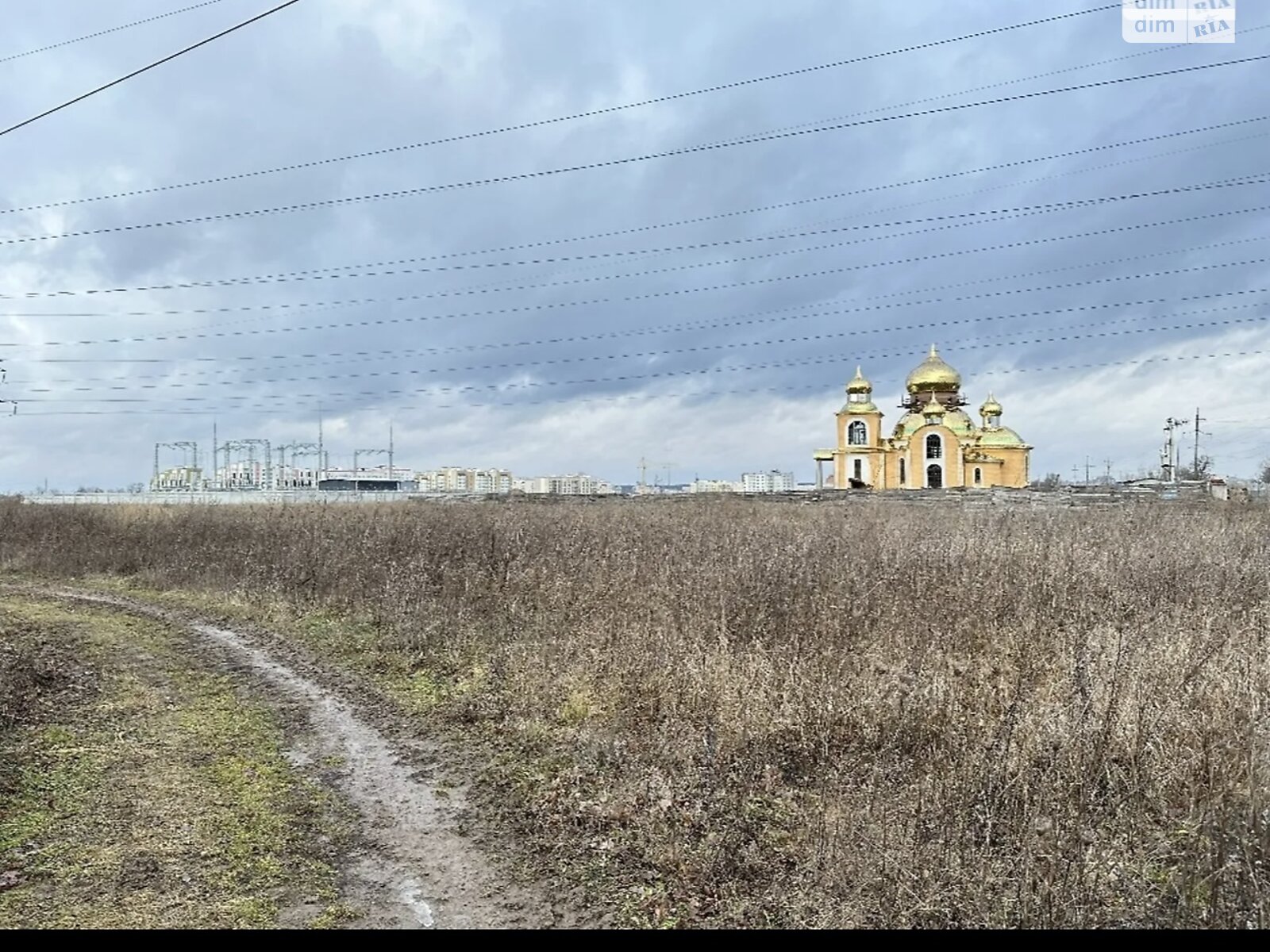 ПЛОЩА - 30 CОТ., ЦІНА - 250 000 $
