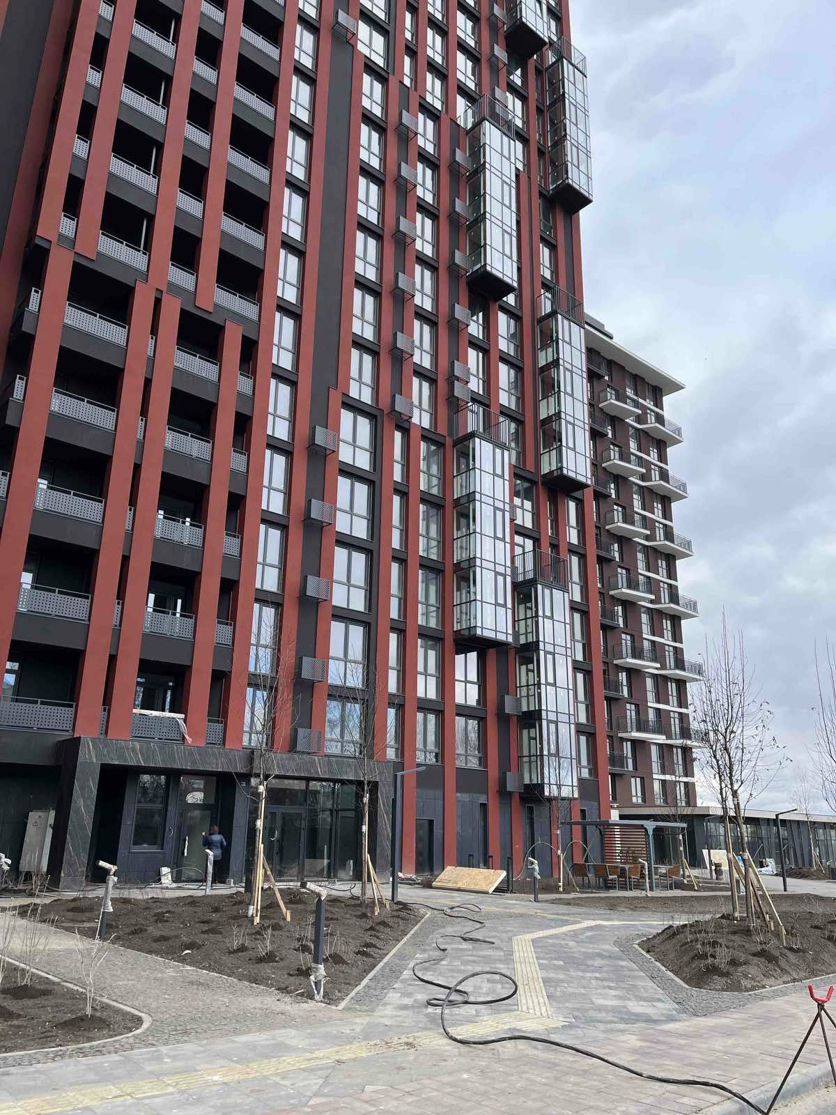2 КІМ. КВАРТИРА, ПЛОЩА - 70 м², ЦІНА - 85 000 $
