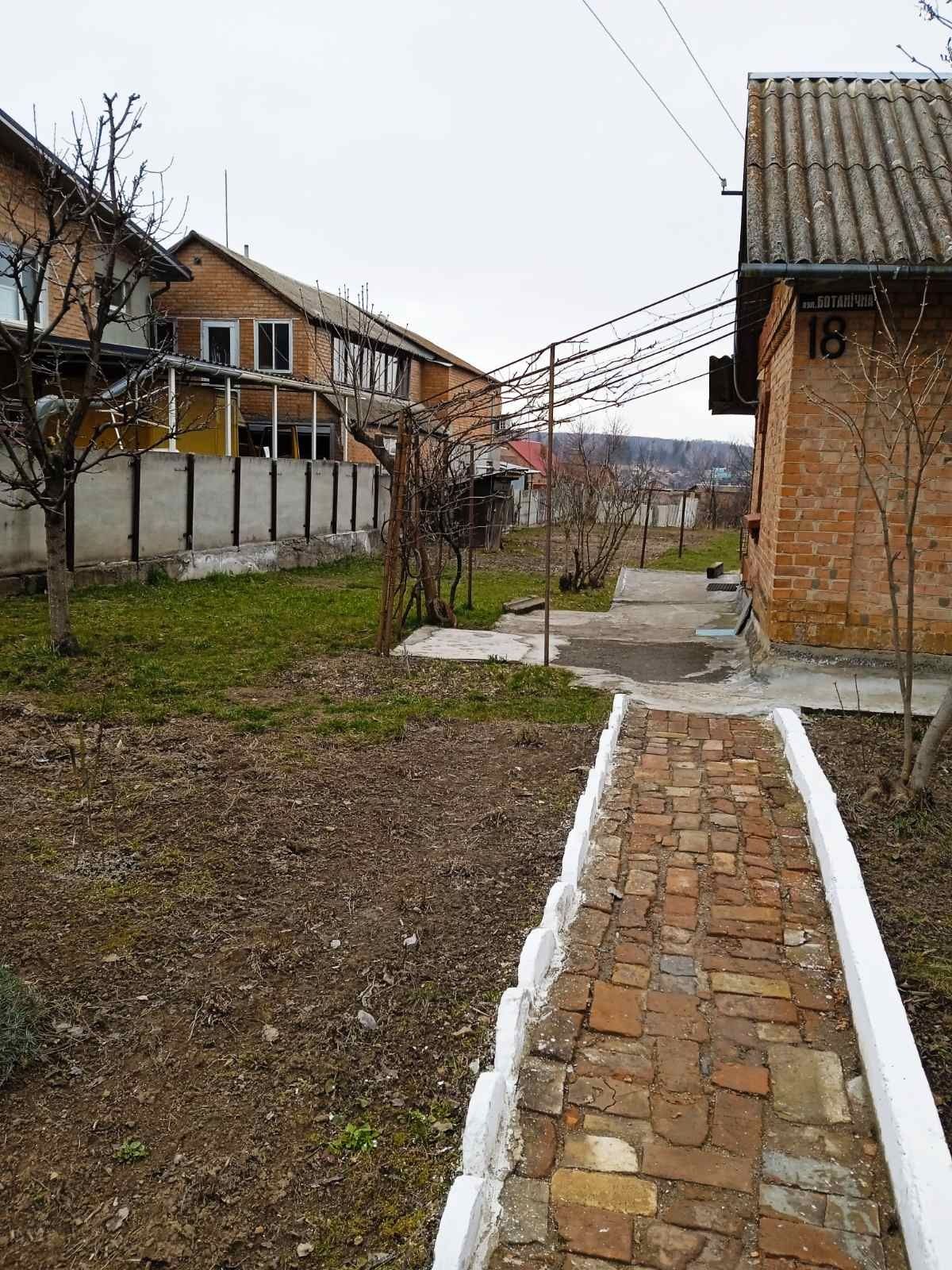 ПЛОЩА - 12 CОТ., ЦІНА - 170 000 $
