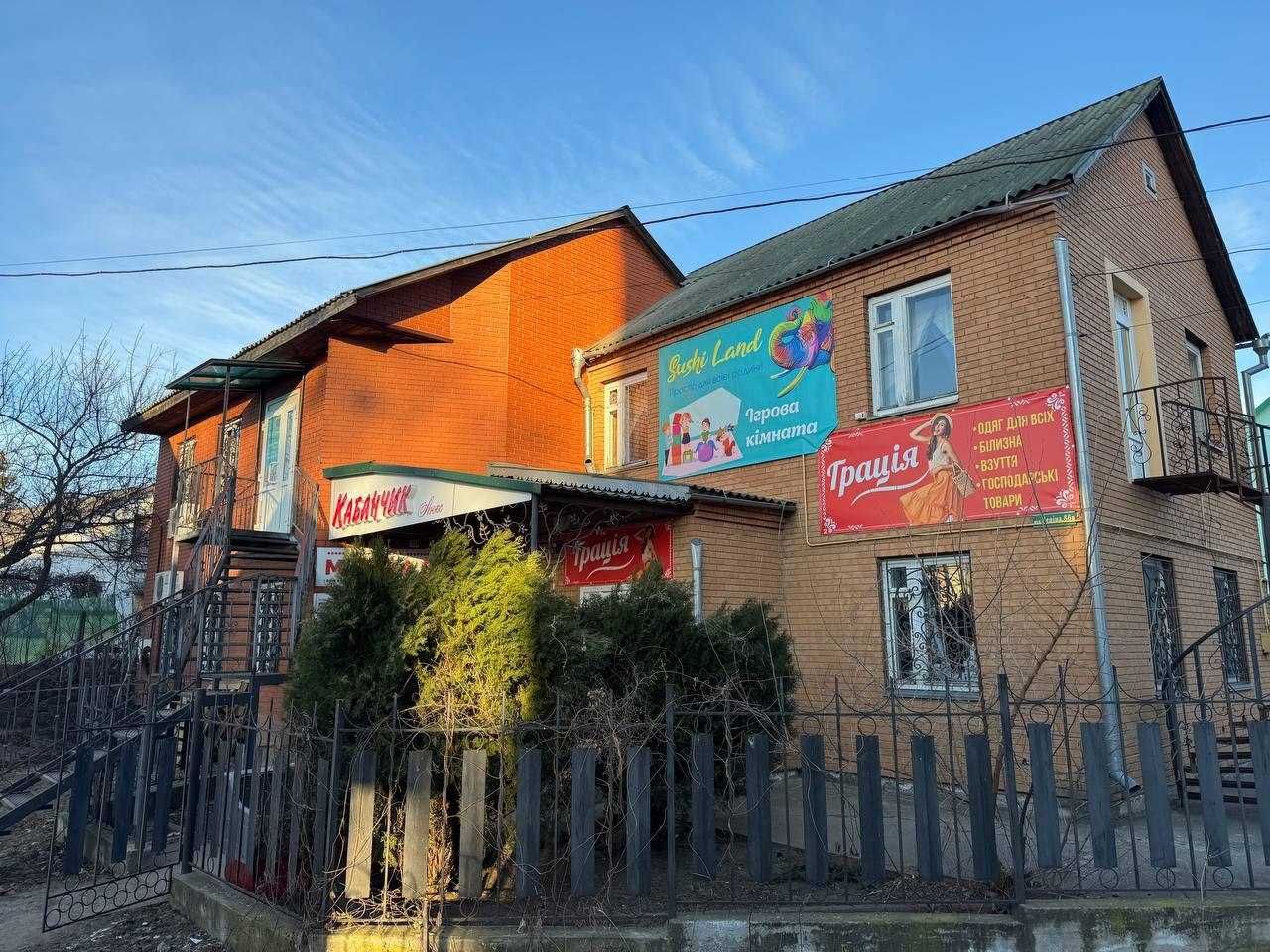 Фото ПЛОЩА - 200 м², ЦІНА - 200 000 $
 у Вінниці