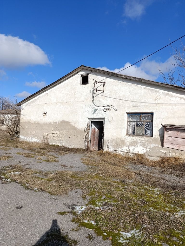 Фото ПЛОЩА - 880 м², ЦІНА - 57 750 $
 у Вінниці