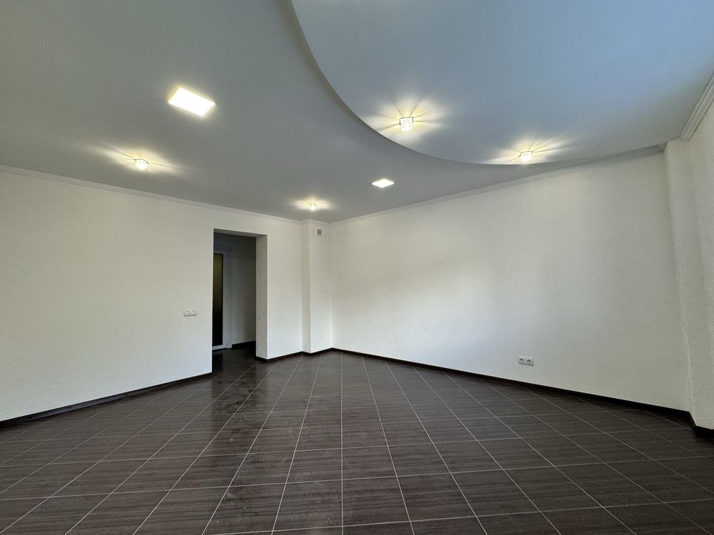 ПЛОЩА - 66.6 м², ЦІНА - 62 000 $
