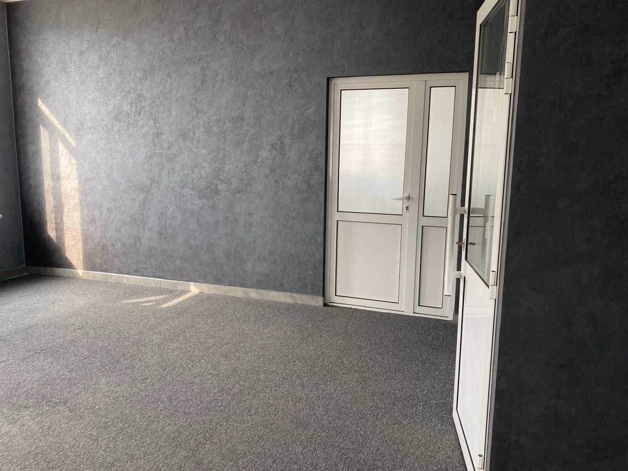 Фото ПЛОЩА - 1200 м², ЦІНА - 1 900 000 $
 у Вінниці