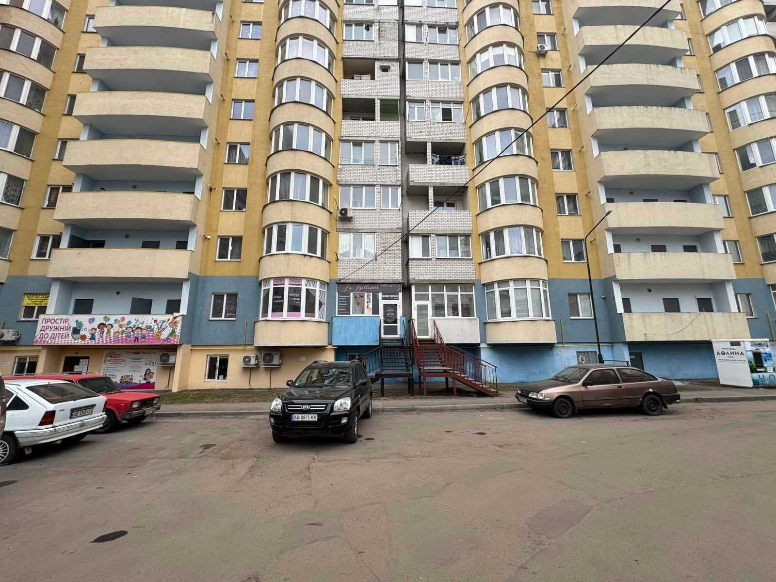 Фото ПЛОЩА - 400 м², ЦІНА - 130 000 $
 у Вінниці