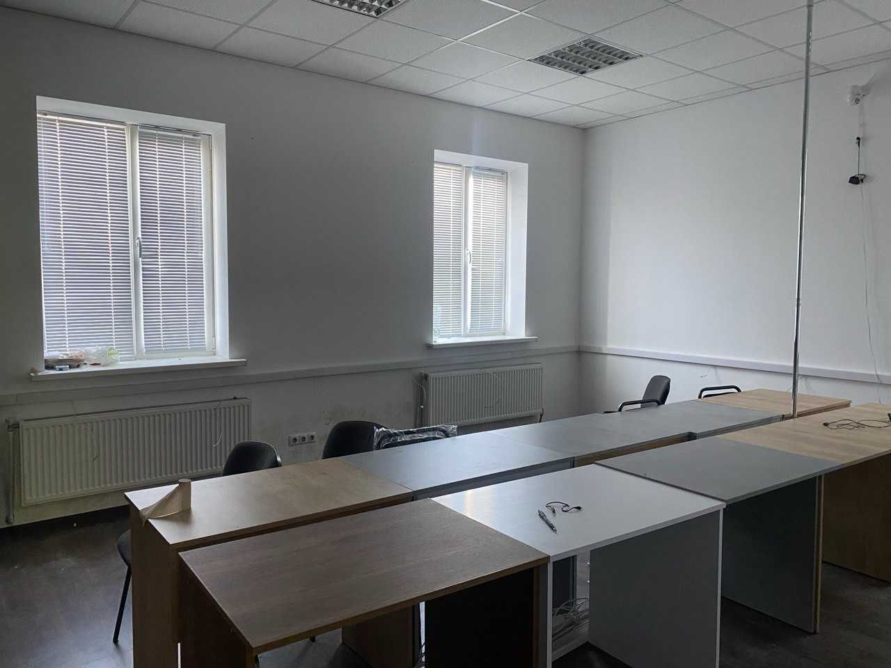 ПЛОЩА - 360 м², ЦІНА - 165 000 $
