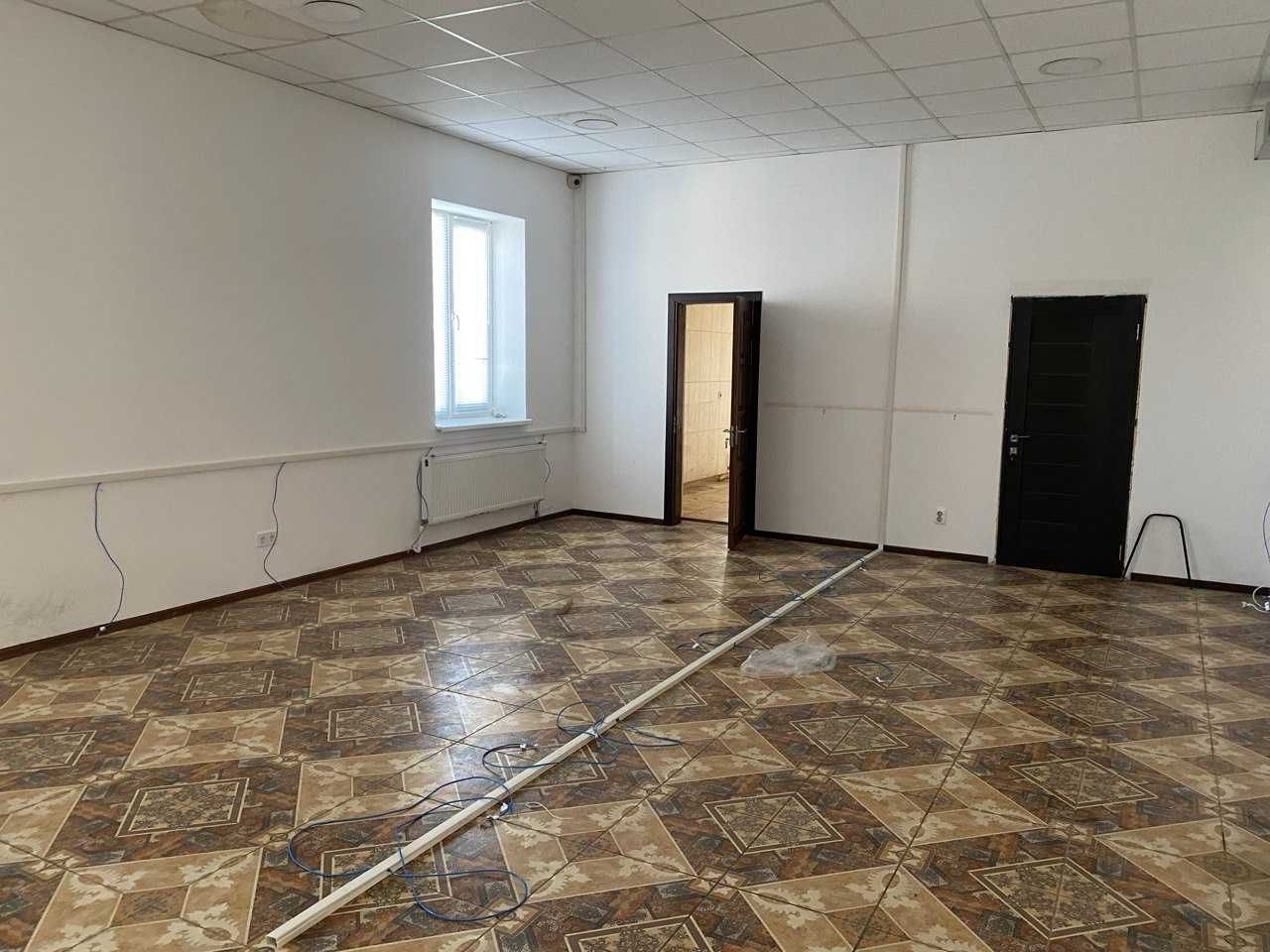 Фото ПЛОЩА - 360 м², ЦІНА - 165 000 $
 у Вінниці