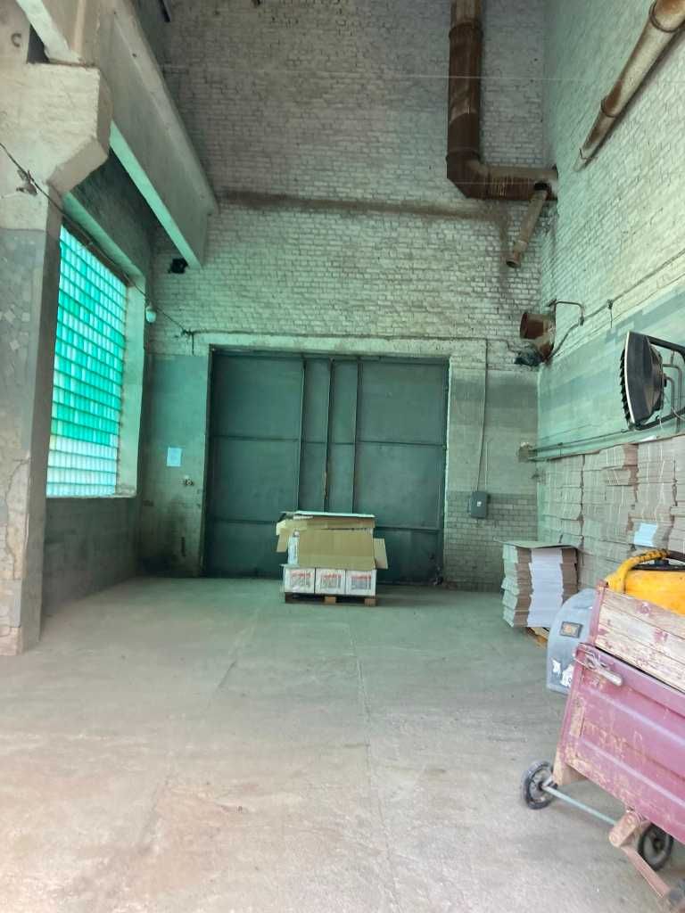 Фото ПЛОЩА - 900 м², ЦІНА - 1 821 $
 у Вінниці