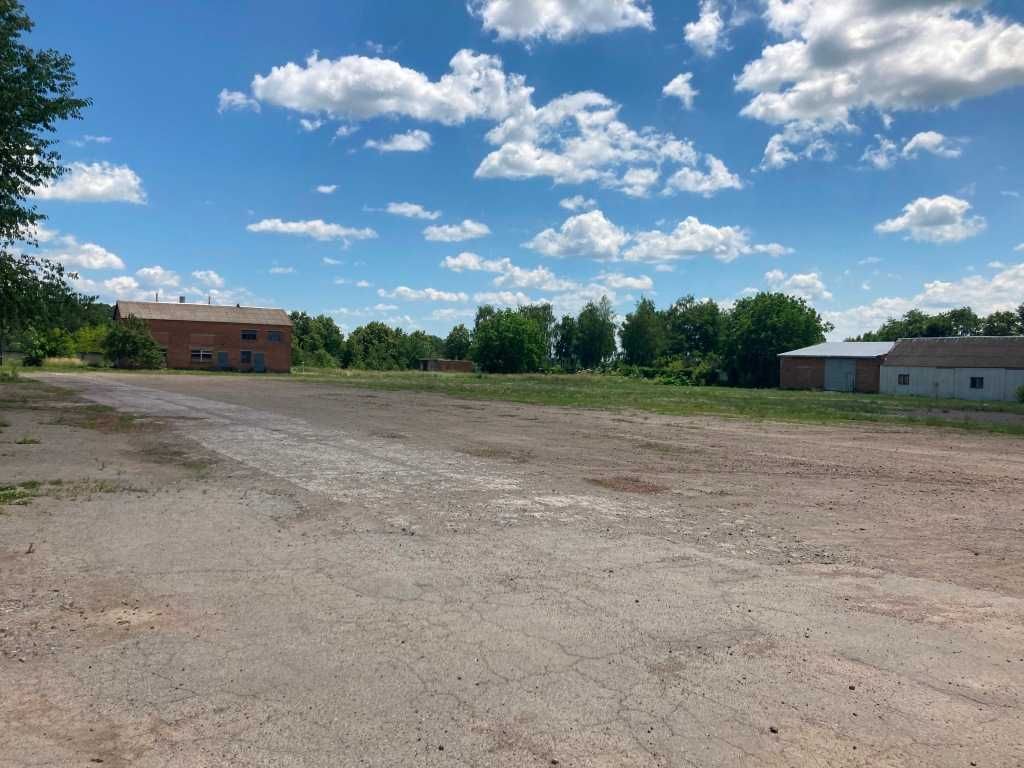 Фото ПЛОЩА - 900 м², ЦІНА - 1 821 $
 у Вінниці