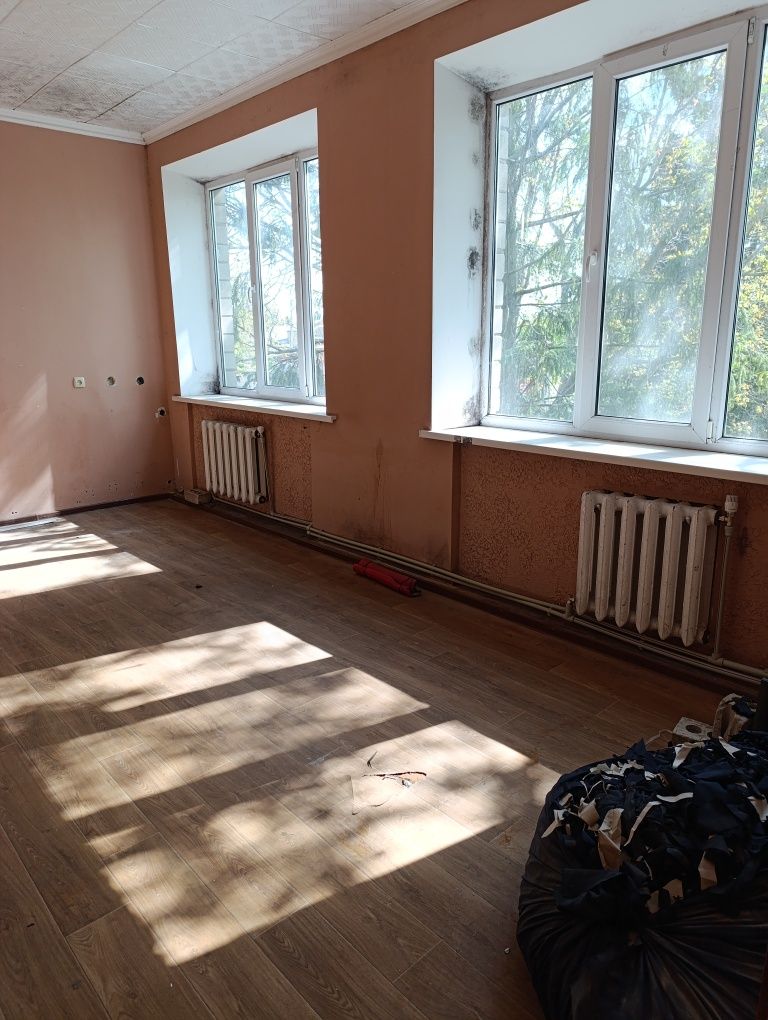 Фото ПЛОЩА - 250 м², ЦІНА - 3 $
 у Вінниці