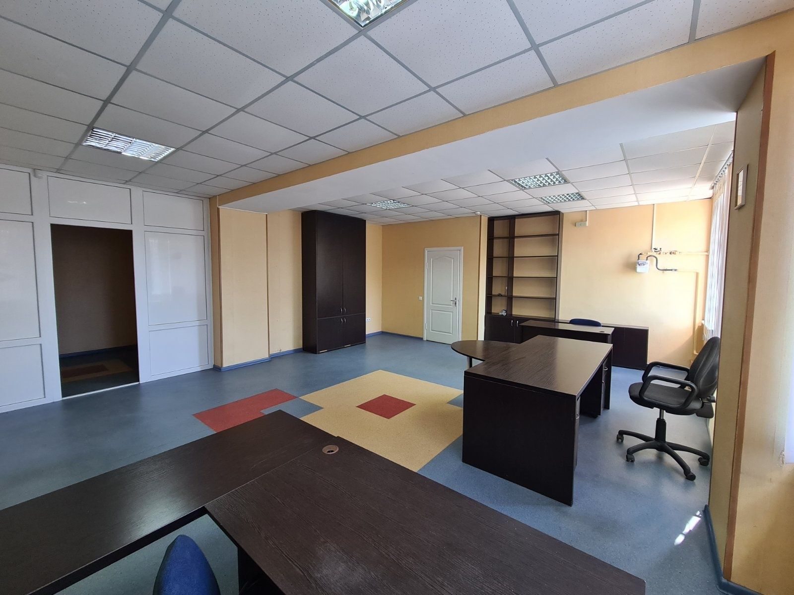 ПЛОЩА - 65 м², ЦІНА - 257 $
