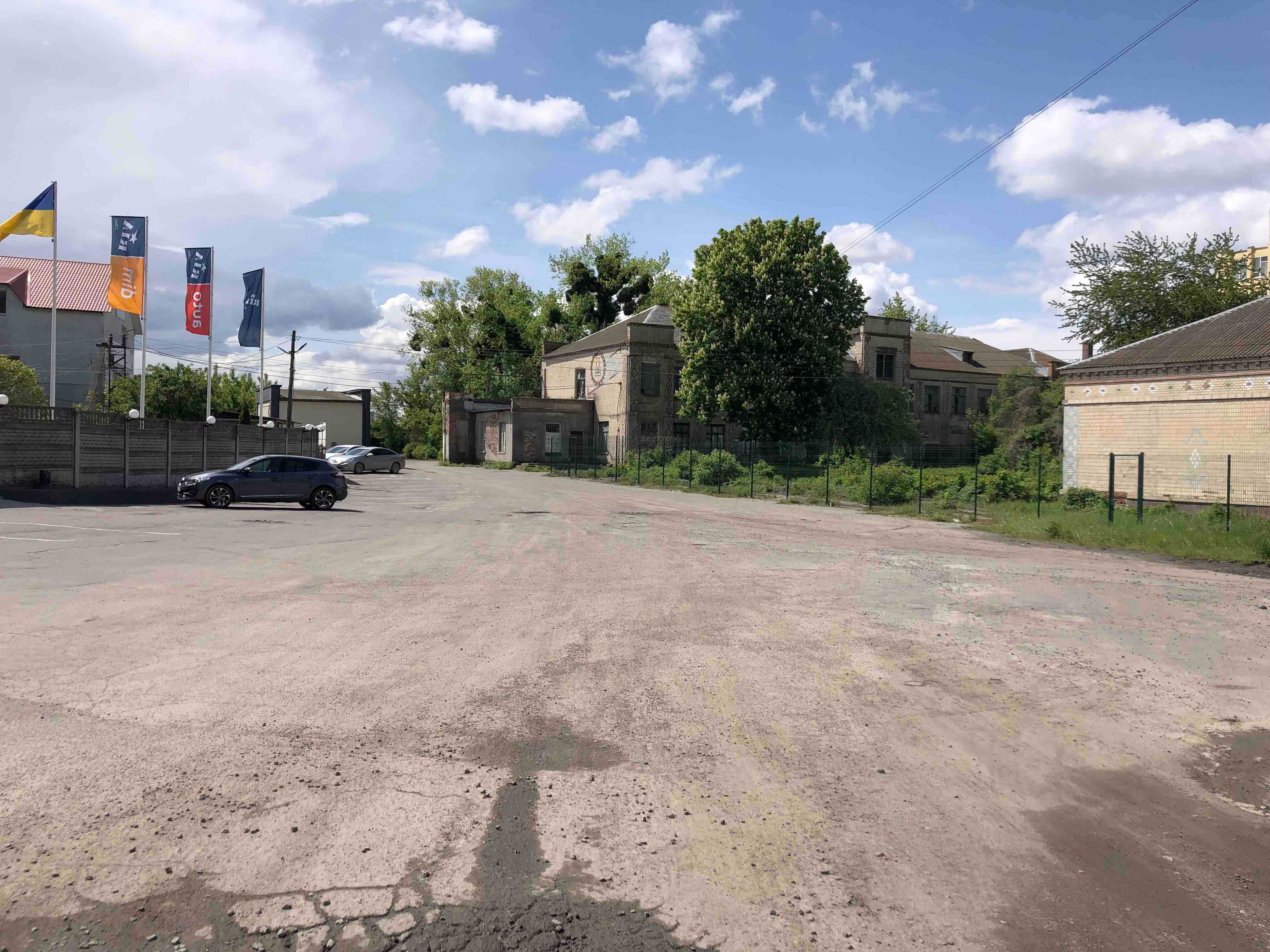 Фото ПЛОЩА - 450 м², ЦІНА - 1 625 $
 у Вінниці