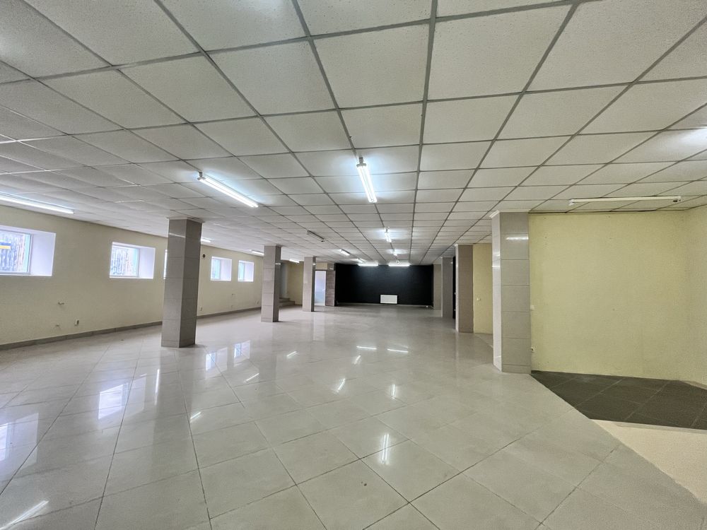 ПЛОЩА - 200 м², ЦІНА - 1 204 $
