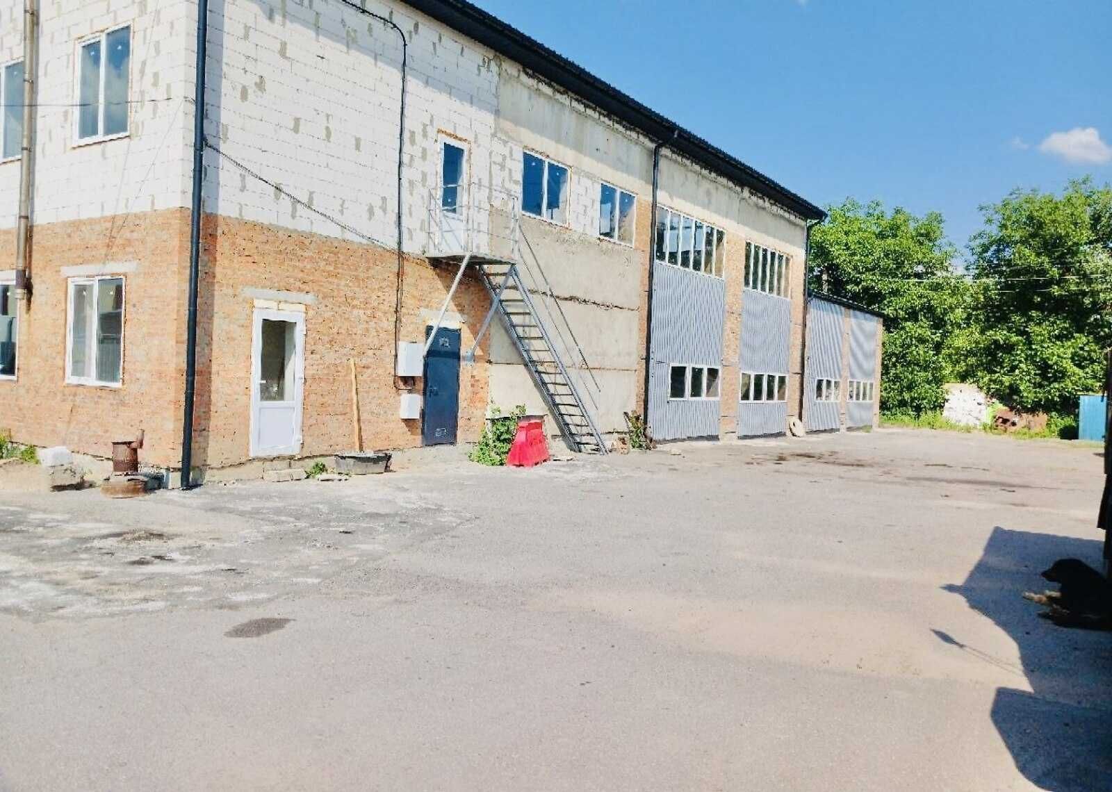 Фото ПЛОЩА - 216 м², ЦІНА - 624 $
 у Вінниці